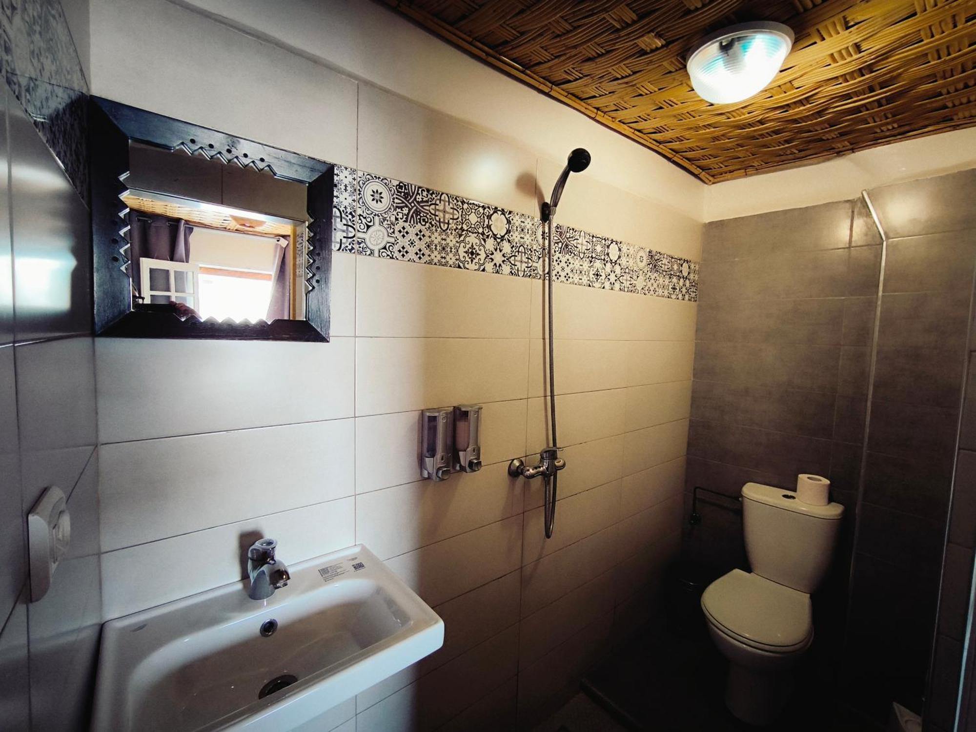 Bigblue Surf Hostel & Coworking Space - Taghazout (Adults Only) Azazoul المظهر الخارجي الصورة